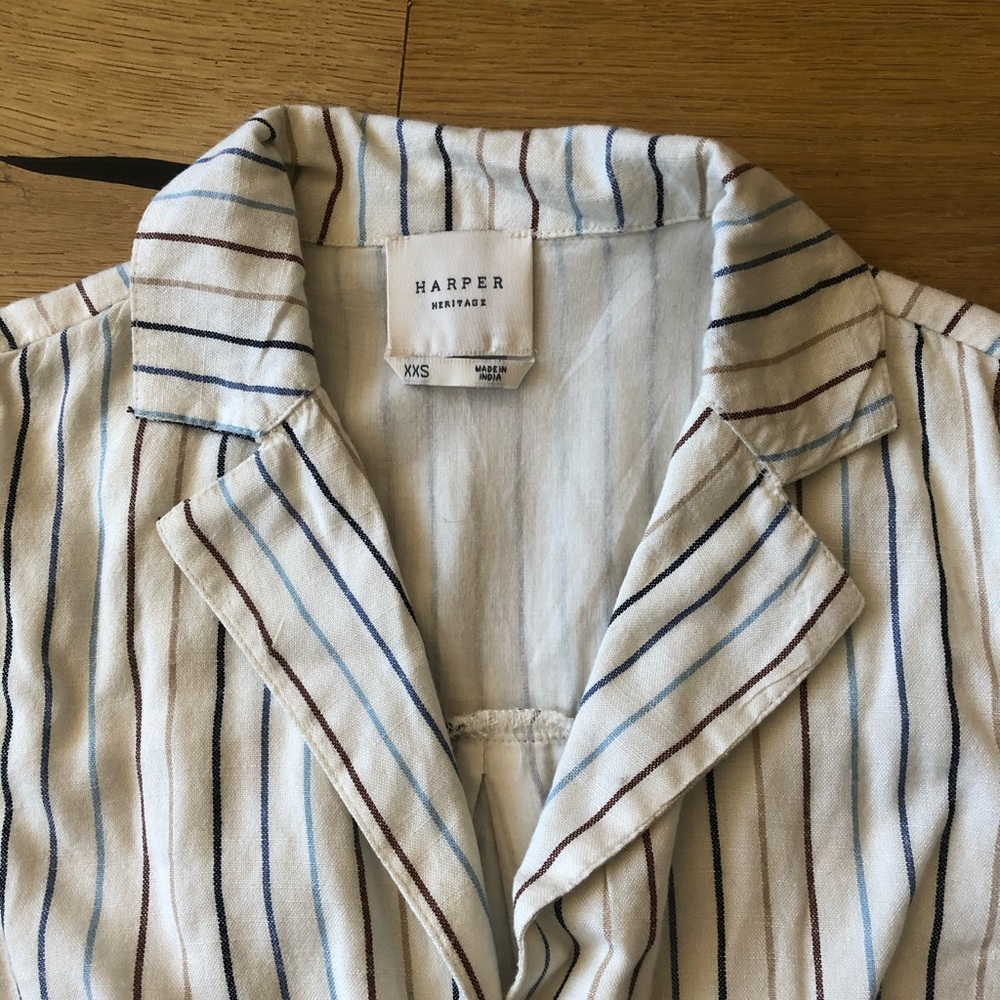 Collared button up romper - Picture 2 of 4